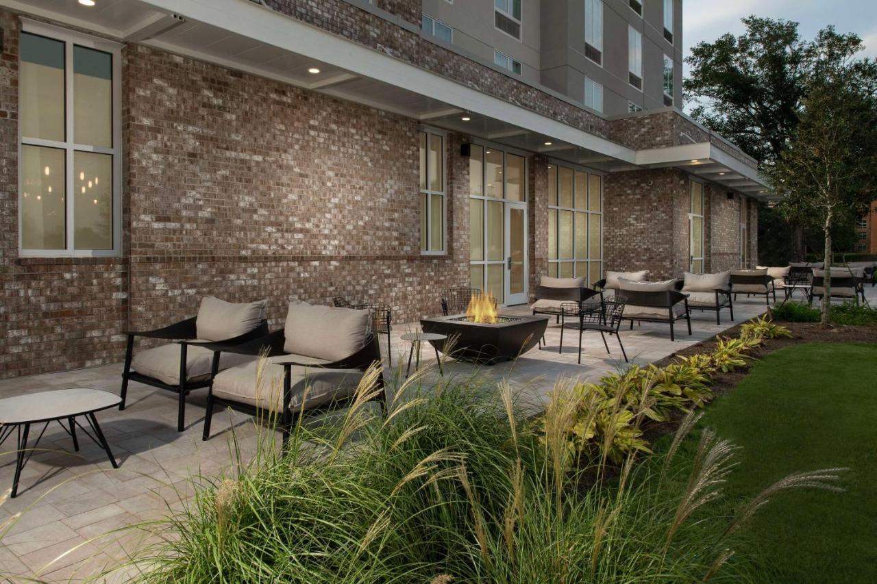 Hilton Garden Inn Pensacola Downtown Exterior foto