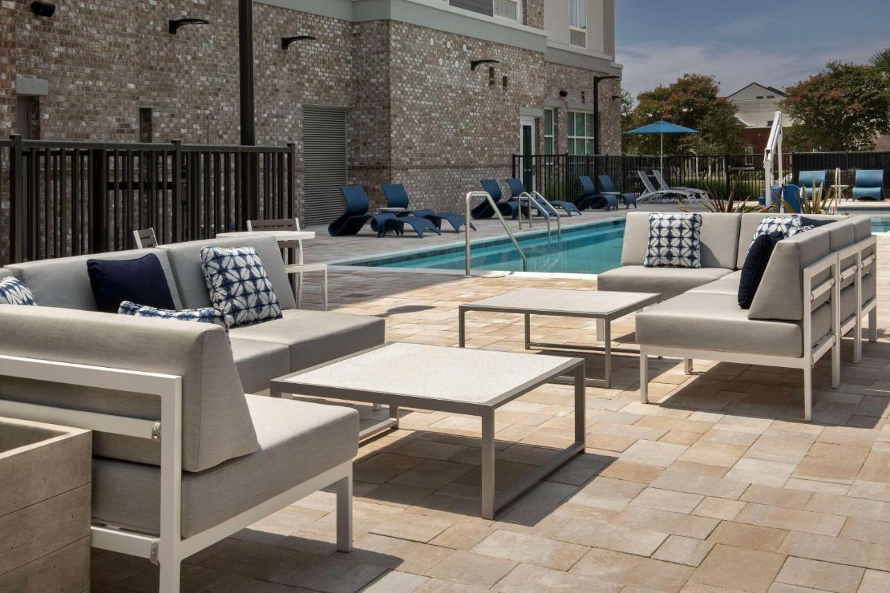 Hilton Garden Inn Pensacola Downtown Exterior foto