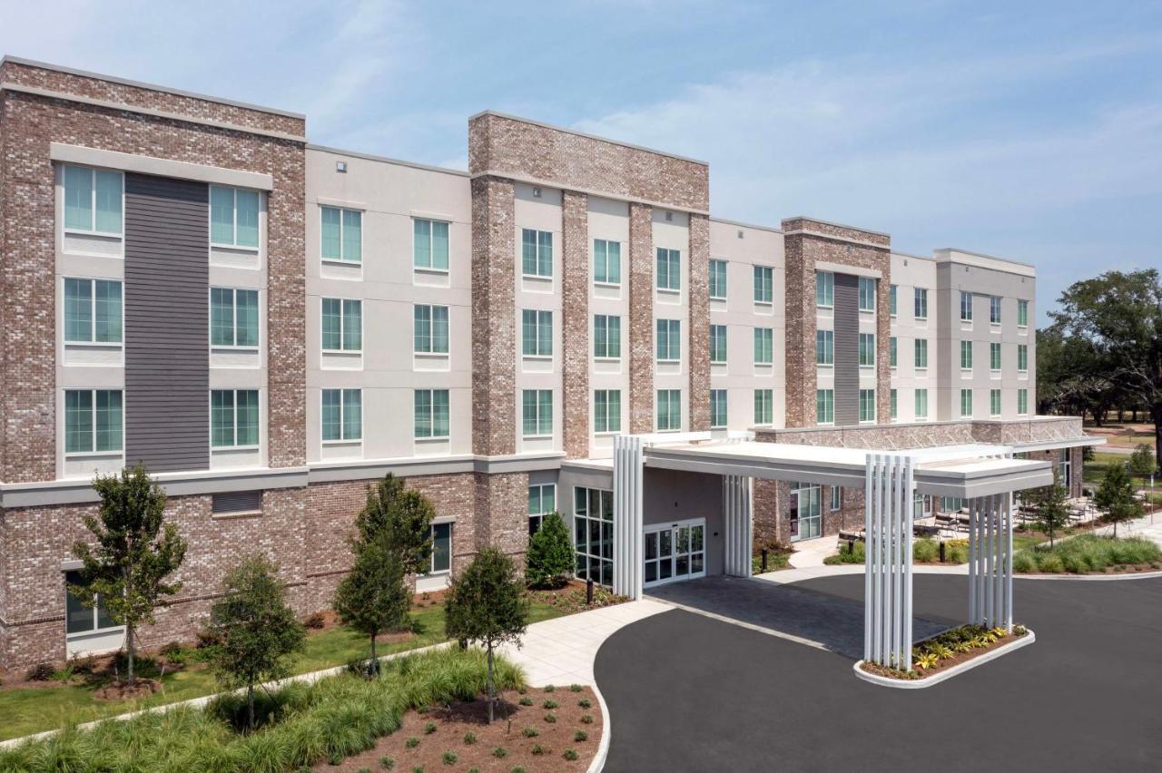 Hilton Garden Inn Pensacola Downtown Exterior foto