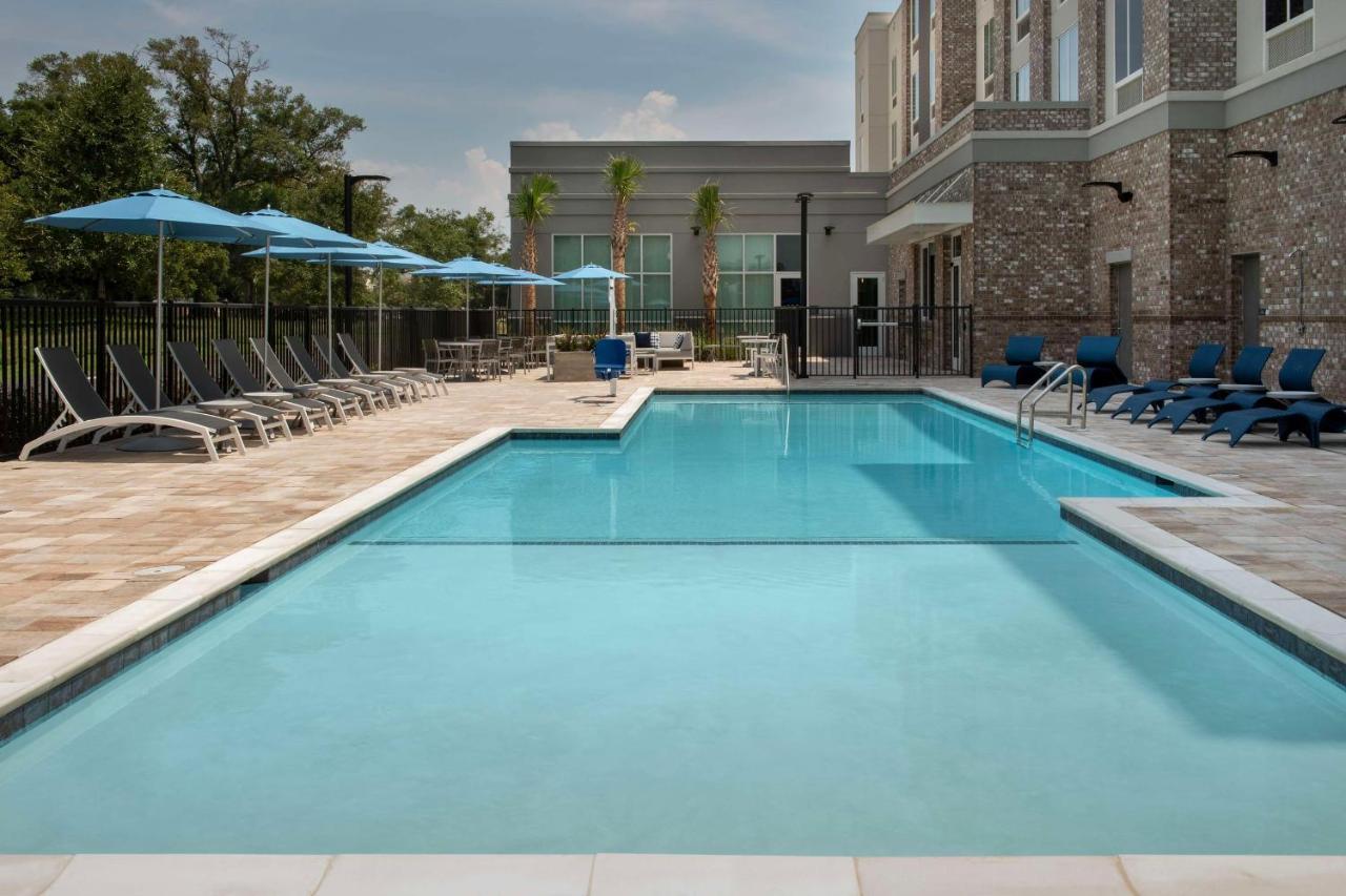 Hilton Garden Inn Pensacola Downtown Exterior foto