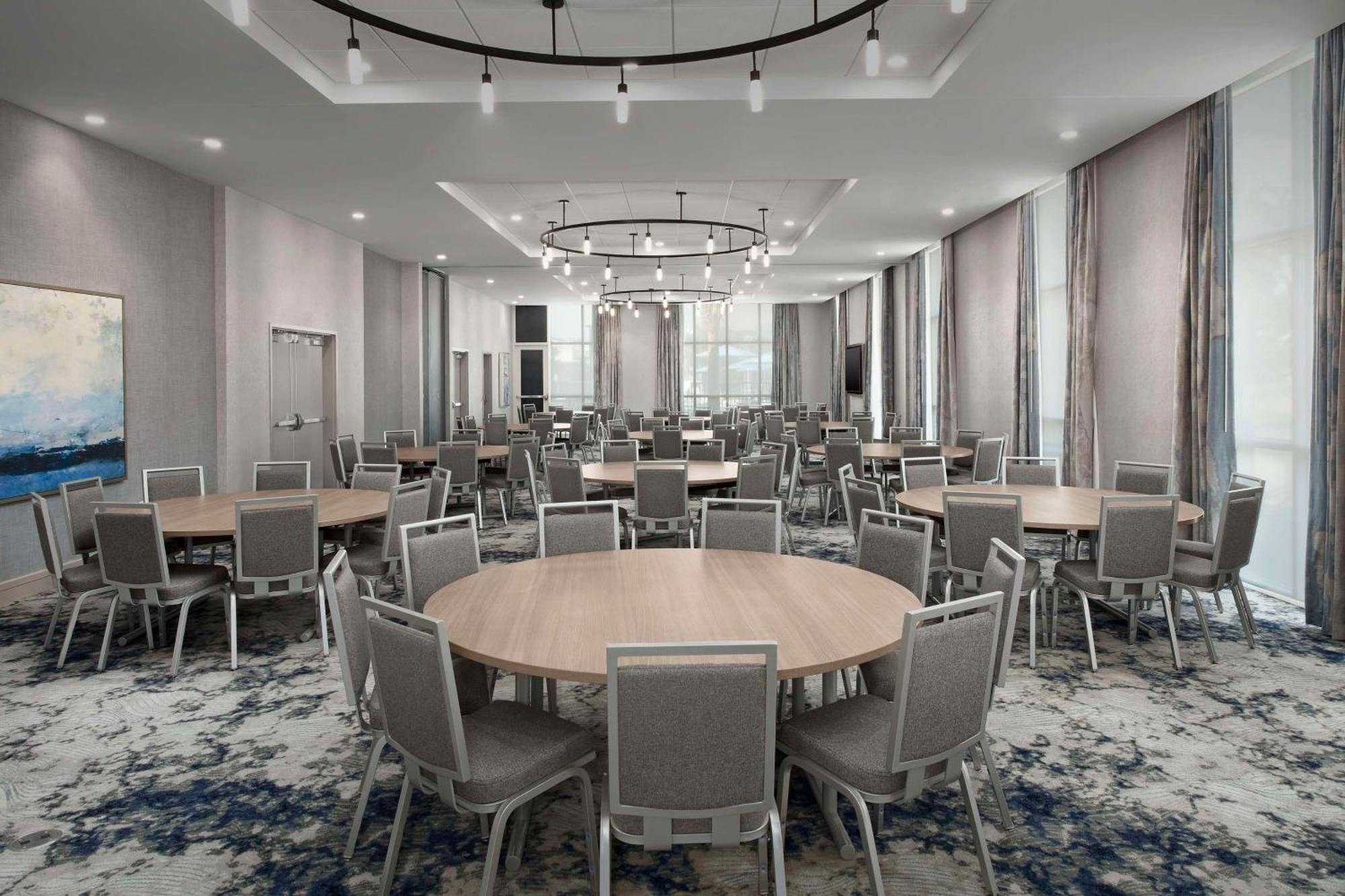 Hilton Garden Inn Pensacola Downtown Exterior foto